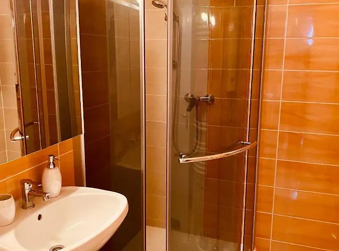 Victoria Апартаменти Еґер